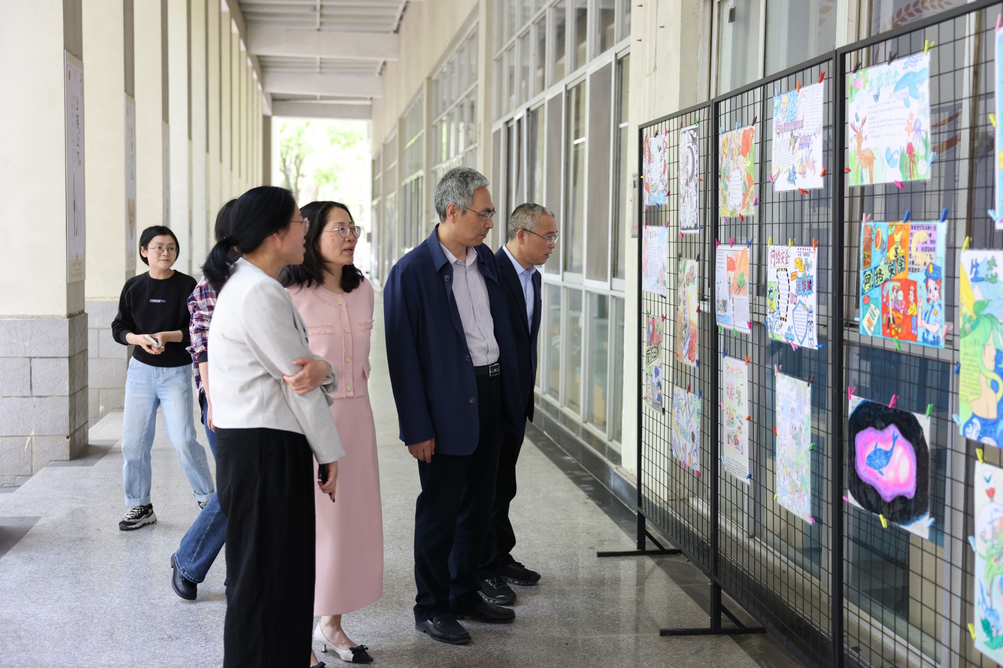 马克思主义学院举办国家安全教育学生作品展