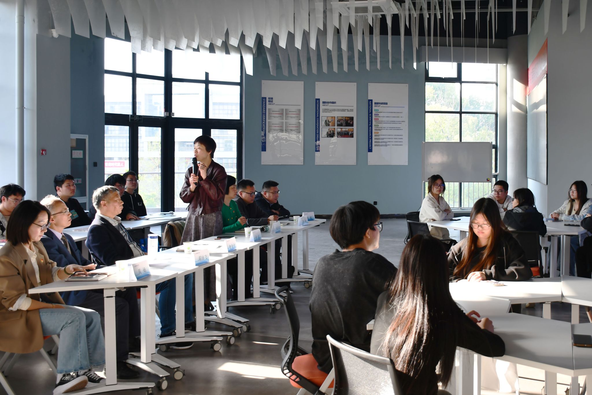 马克思主义学院与控制学院联合开展国家安全教育活动暨党建签约仪式